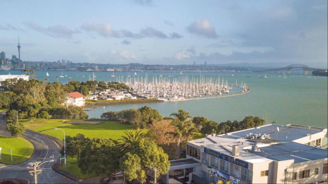 Ocean Breeze Hotel Auckland Exterior photo